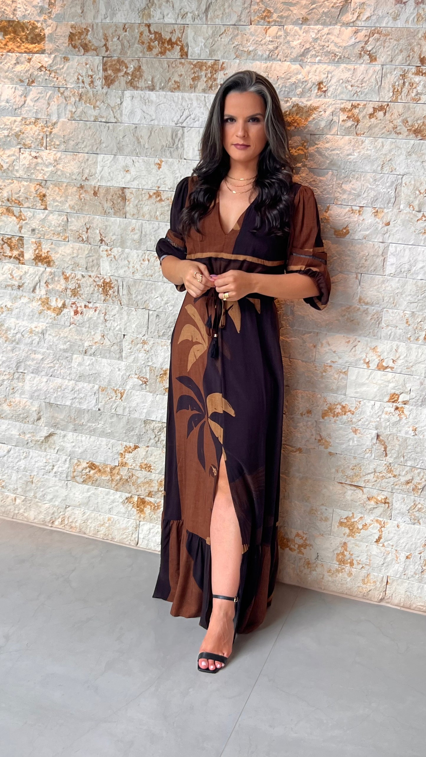 Vestido Longo Fenda Frontal ARTE- Estampado Marrom 5728