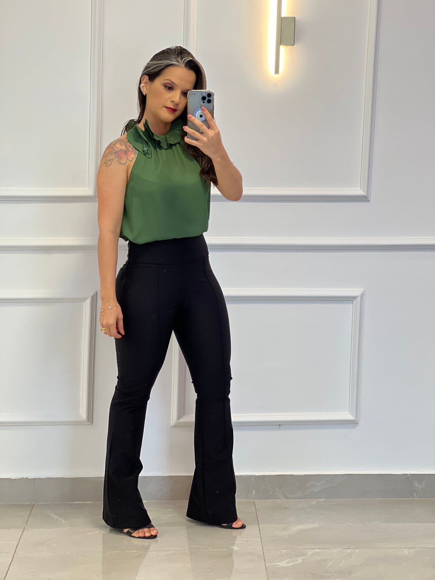 Calça Alfaiataria Madri Flare - Preto