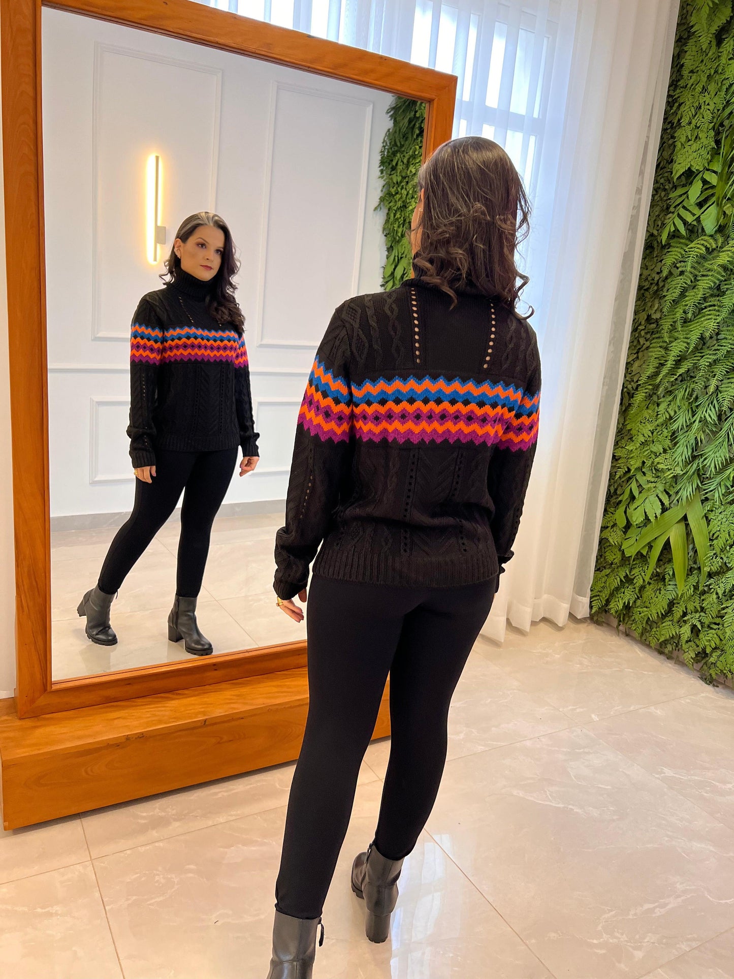Blusa Tricot Gola Alta Zig Zag - Preto