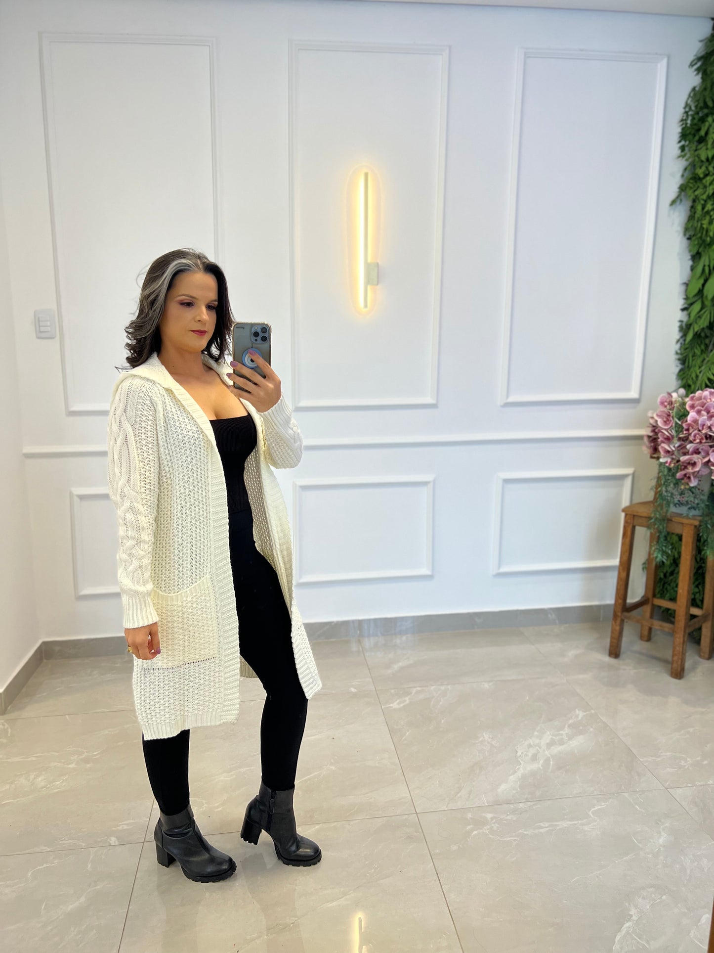 Elongated Cardigan Tricot Hood and Pocket - White