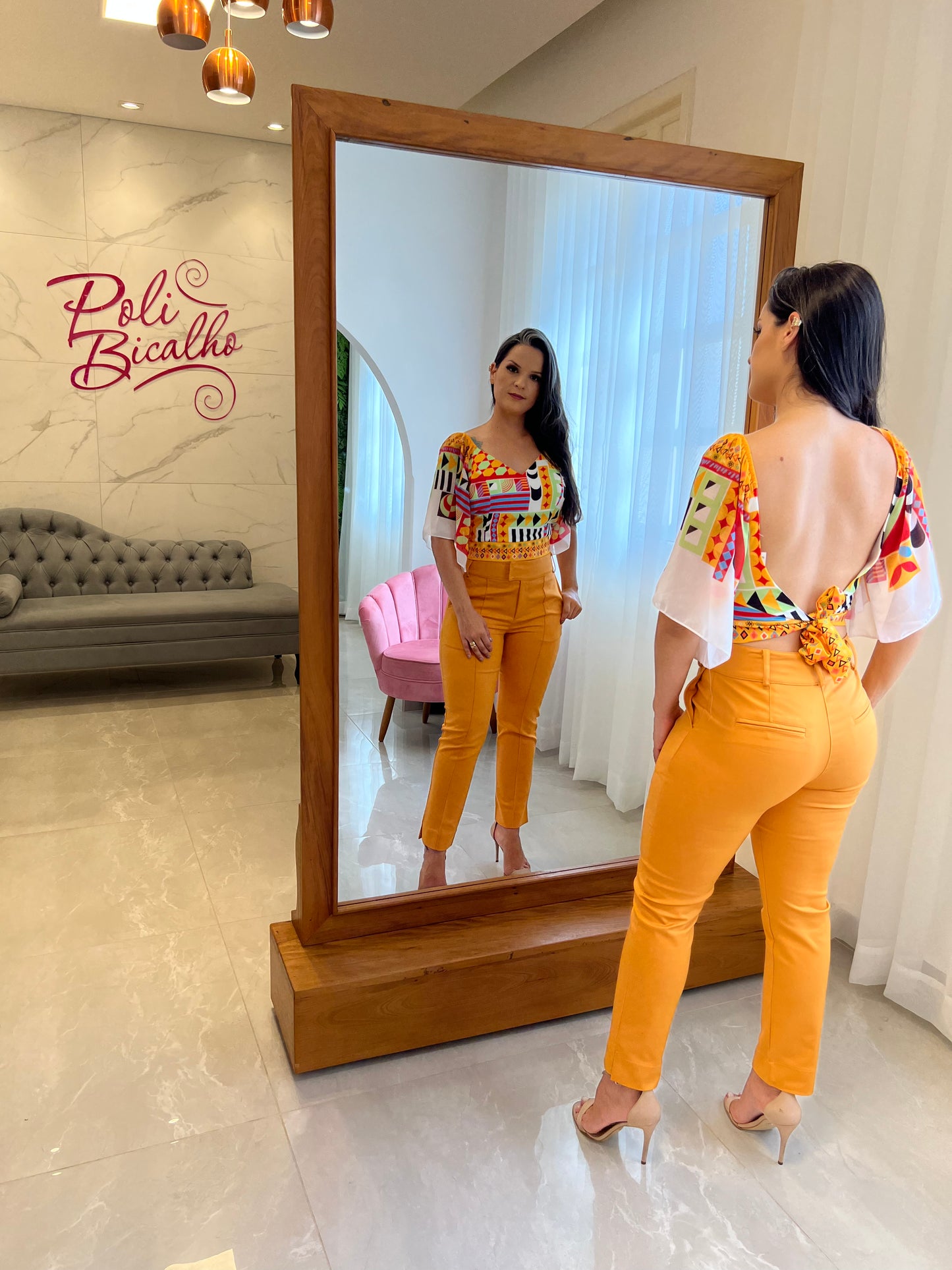 Cropped Decote Costas Geométrico - Estampado