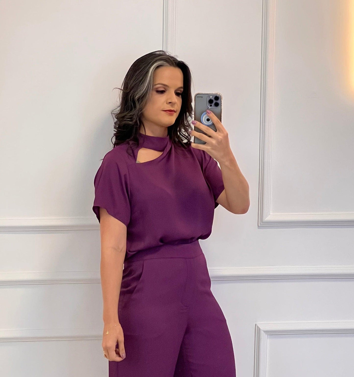 Blusa con detalle de crepé en el cuello - Púrpura
