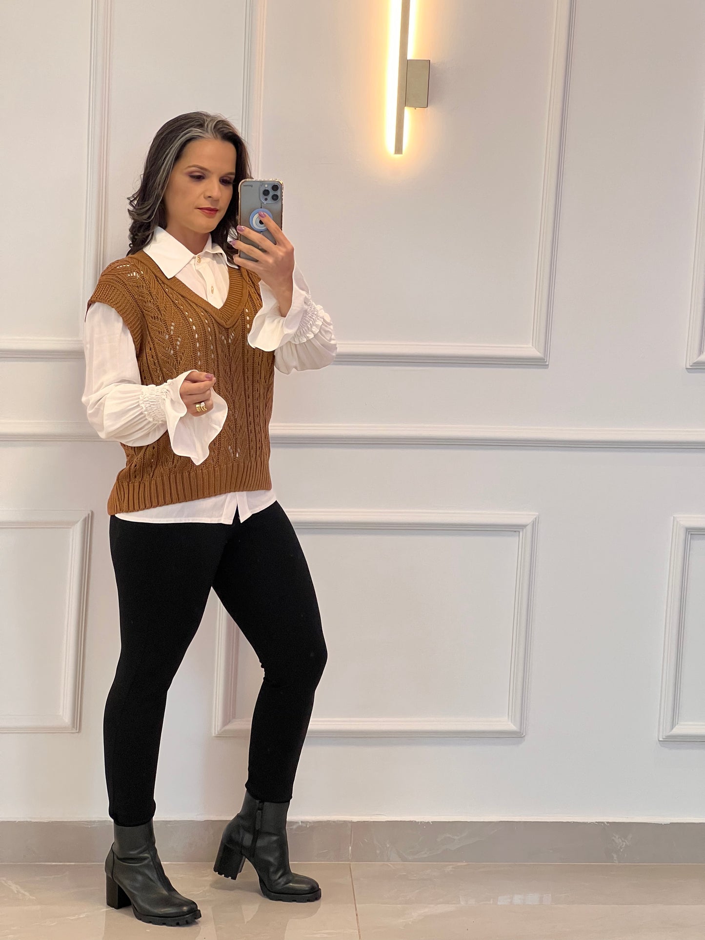Lacy Tricot Vest - Brown