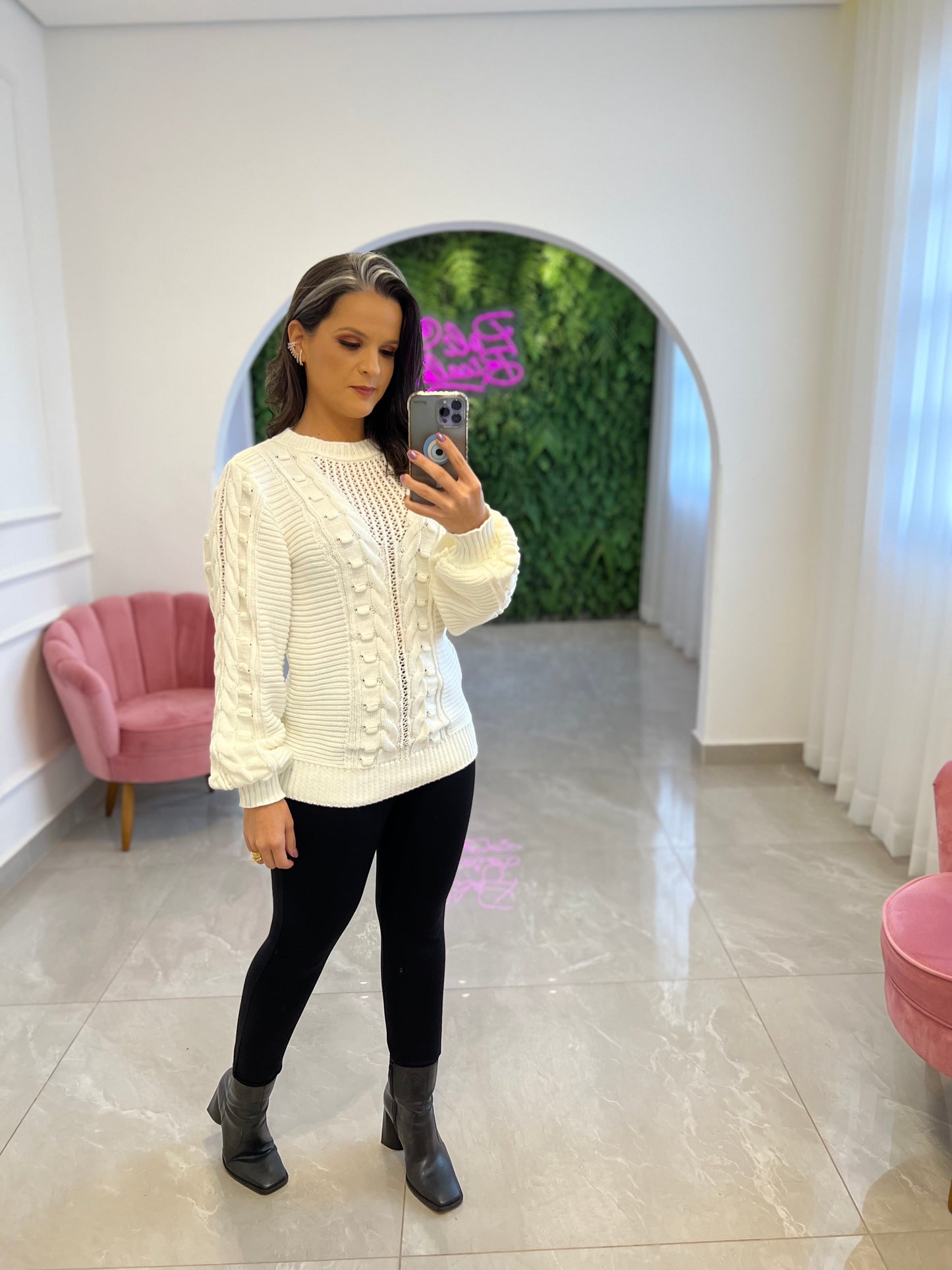 Blusa Tricot Bolhas Manga Bufante - Branco/Off