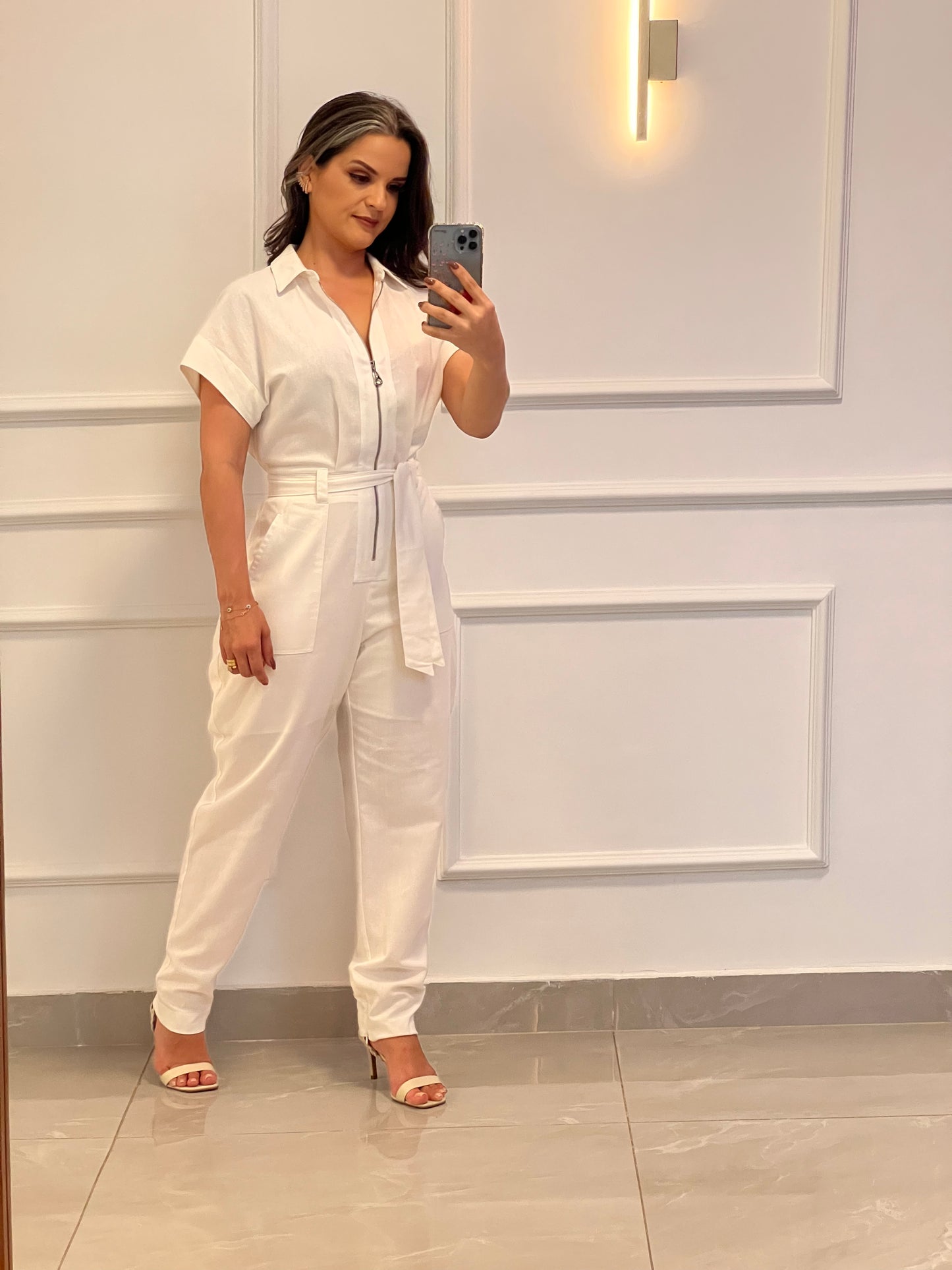 Macacão Liso Zíper Amarração - Branco/ Off White