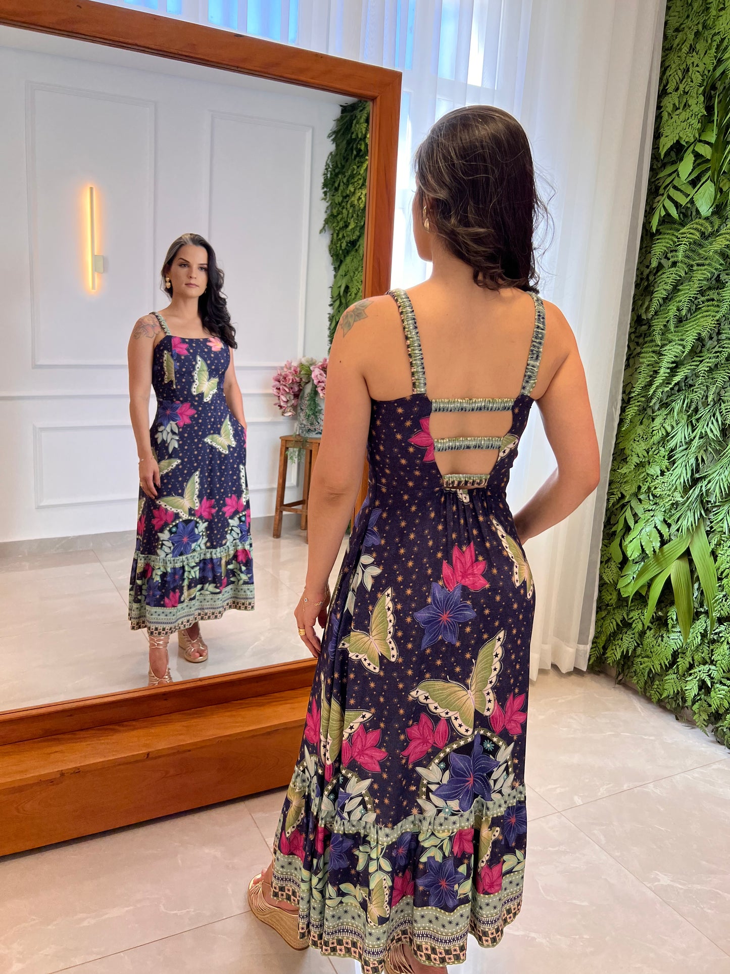Vestido Midi Alça Elástico Borboletas - Estampado