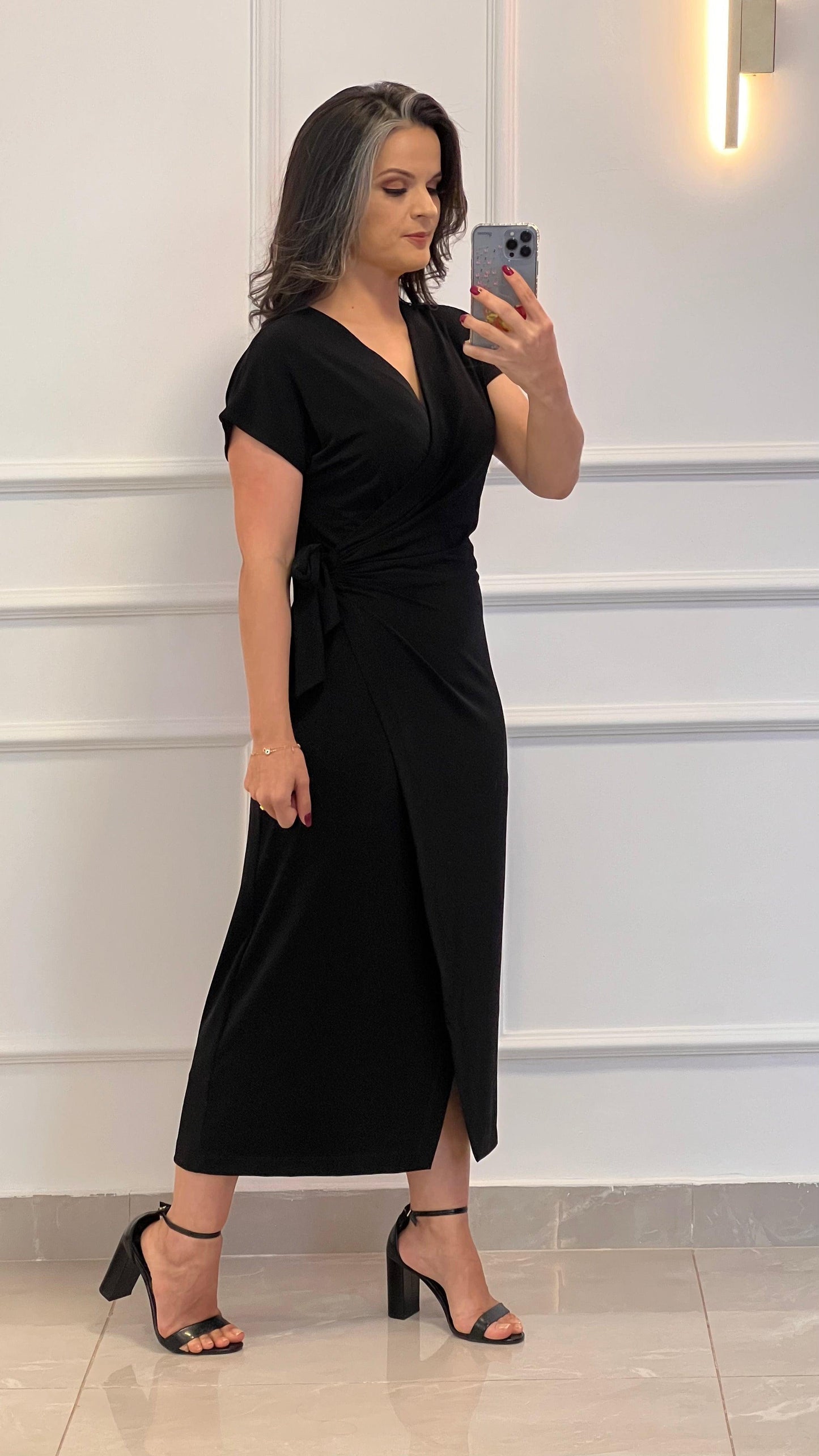 Vestido Midi Envelope Manga Curta Jersey - Preto