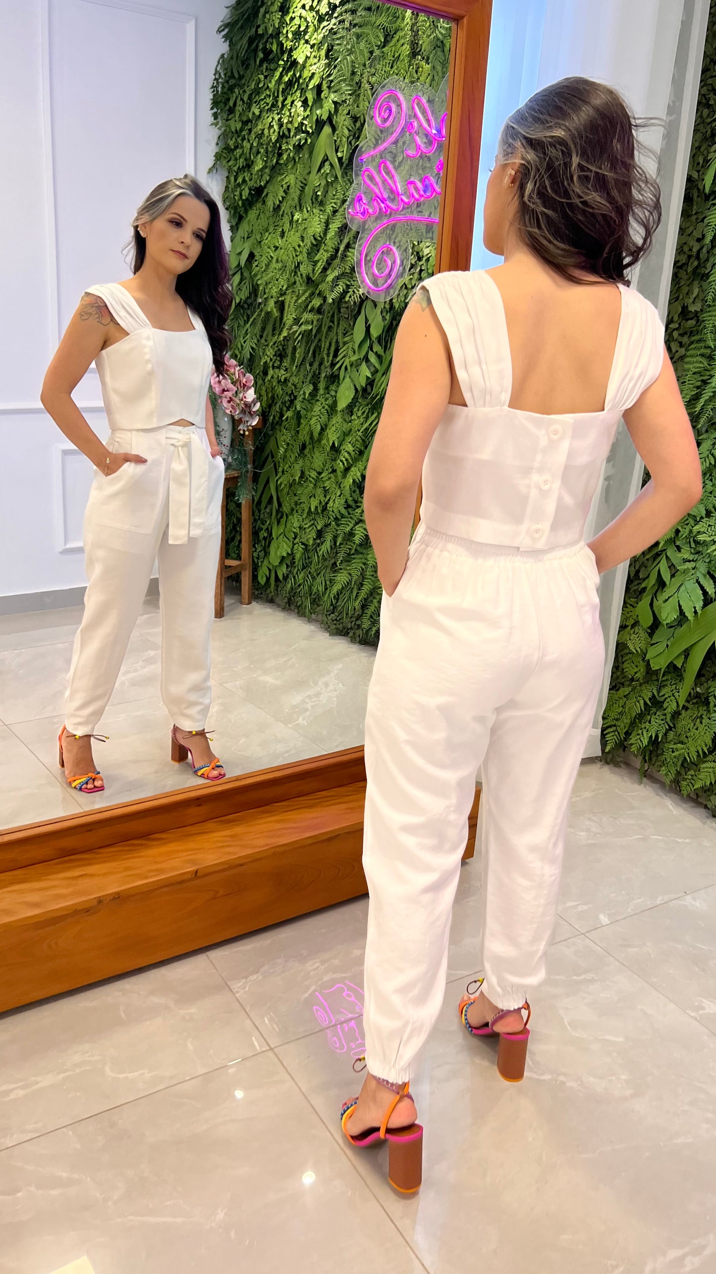 Conjunto Calça Cropped Alça Larga - Branco/Off