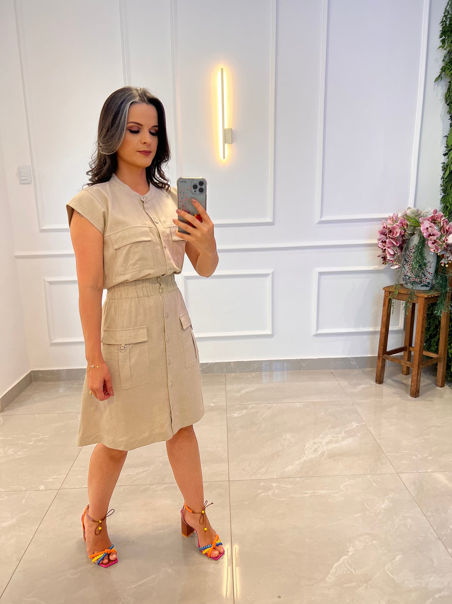 Vestido Curto Utilitario Linho - Bege