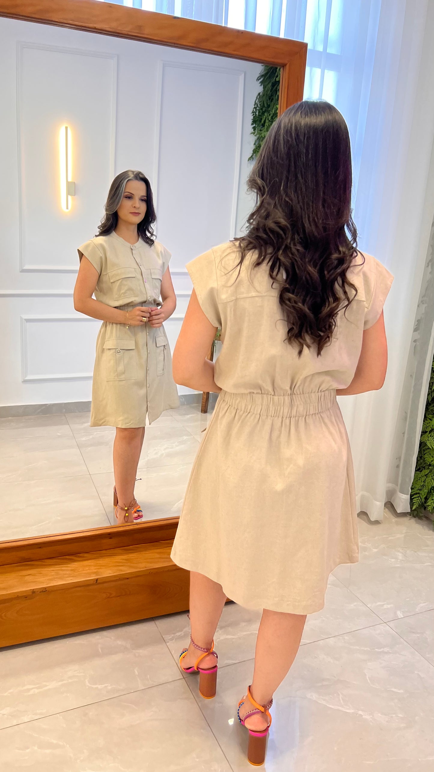 Vestido Curto Utilitario Linho - Bege