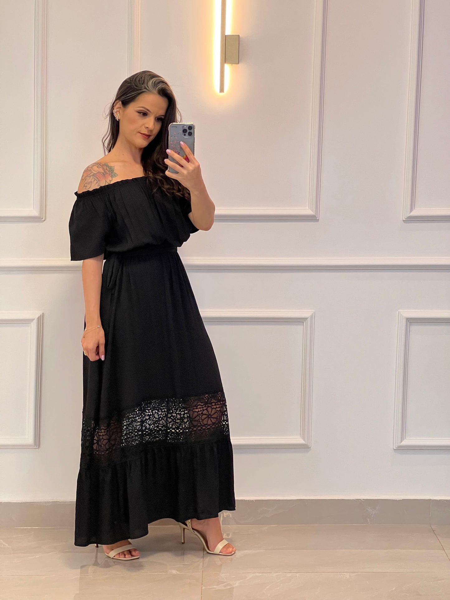 Vestido Longuete Ombro a Ombro Faixa - Preto