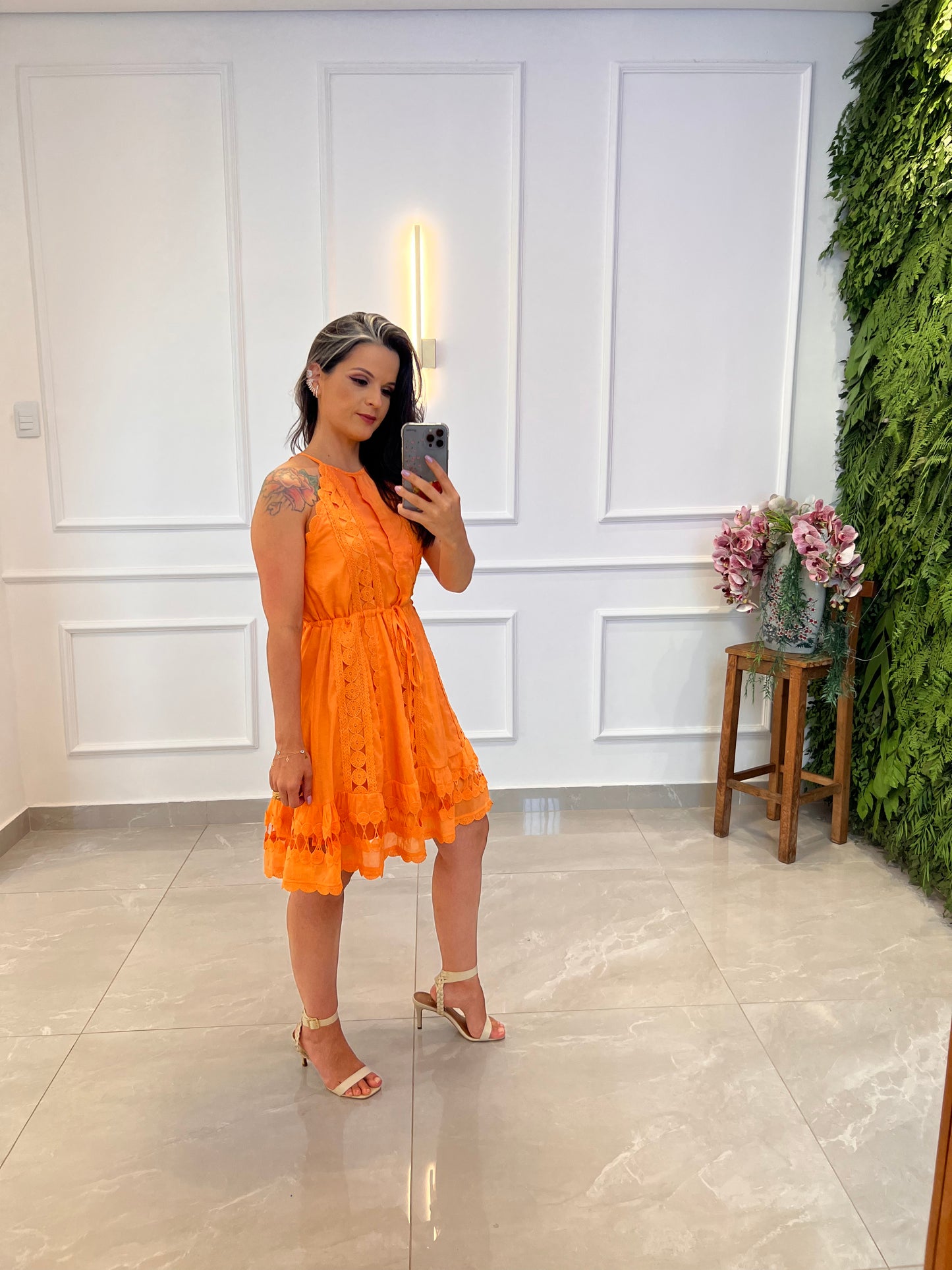 Vestido Curto Alcinha Guipir - Laranja