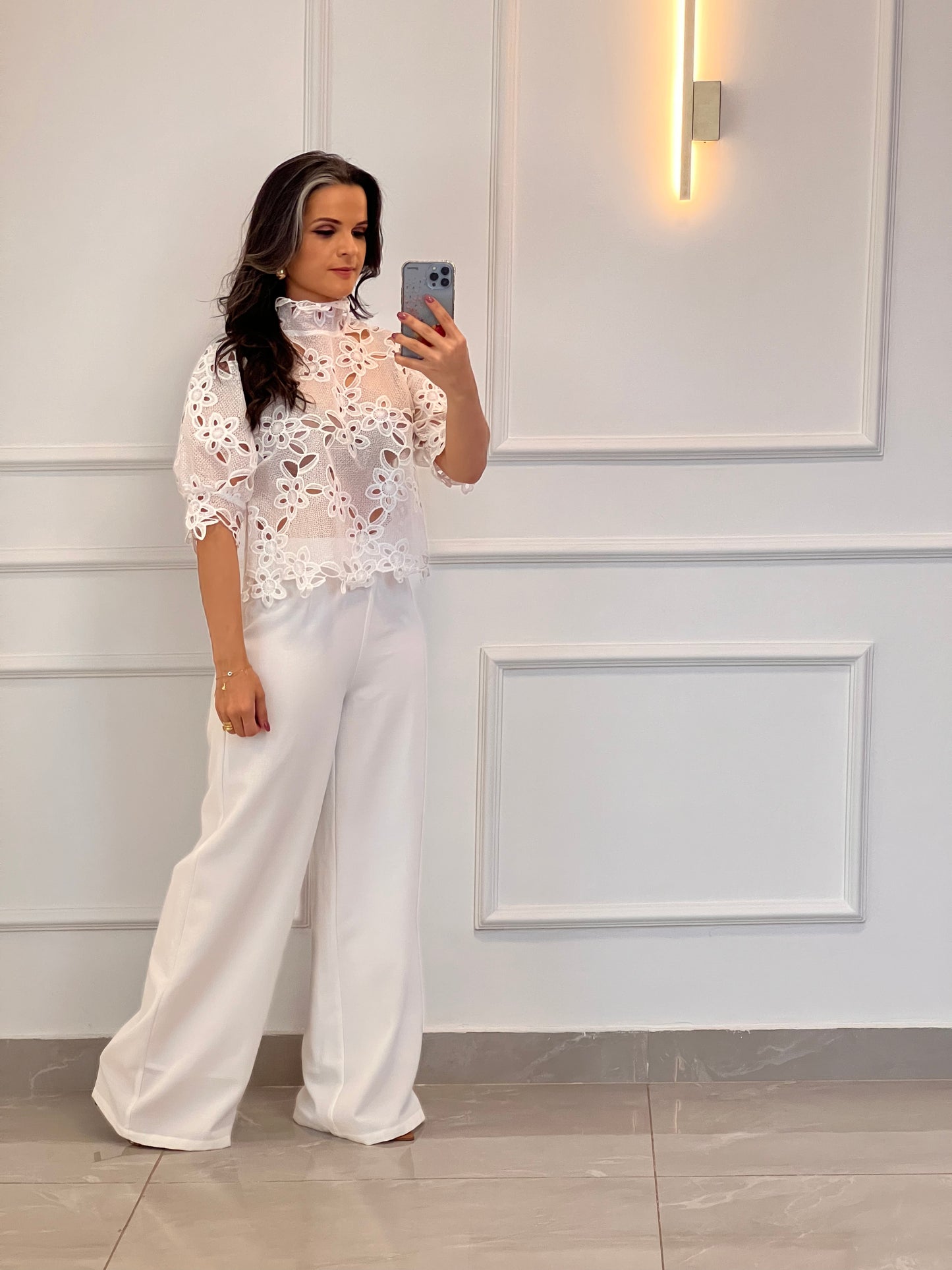 Blusa Cropped Guipir -Branco/ Off