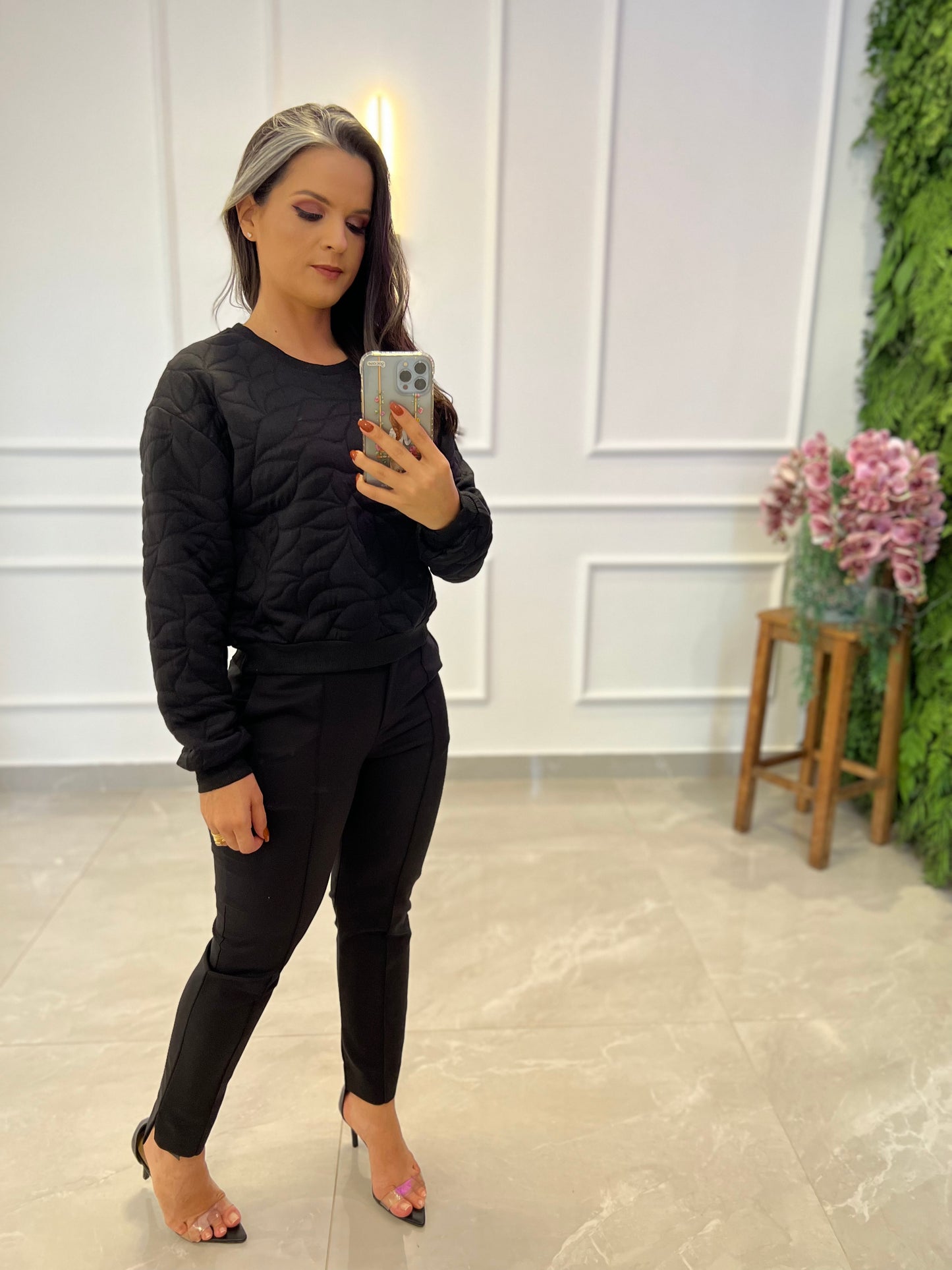 Blusa Moletinho Matelacê - Preto