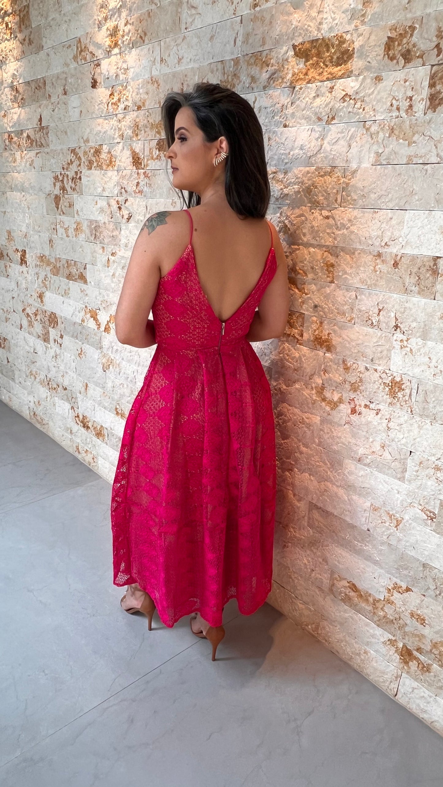 Vestido Midi De Encaje Con Tirantes Finos - Rosa