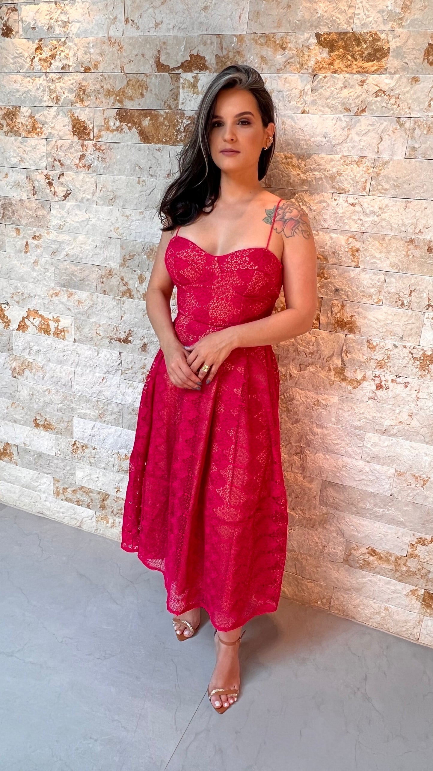 Vestido Midi De Encaje Con Tirantes Finos - Rosa