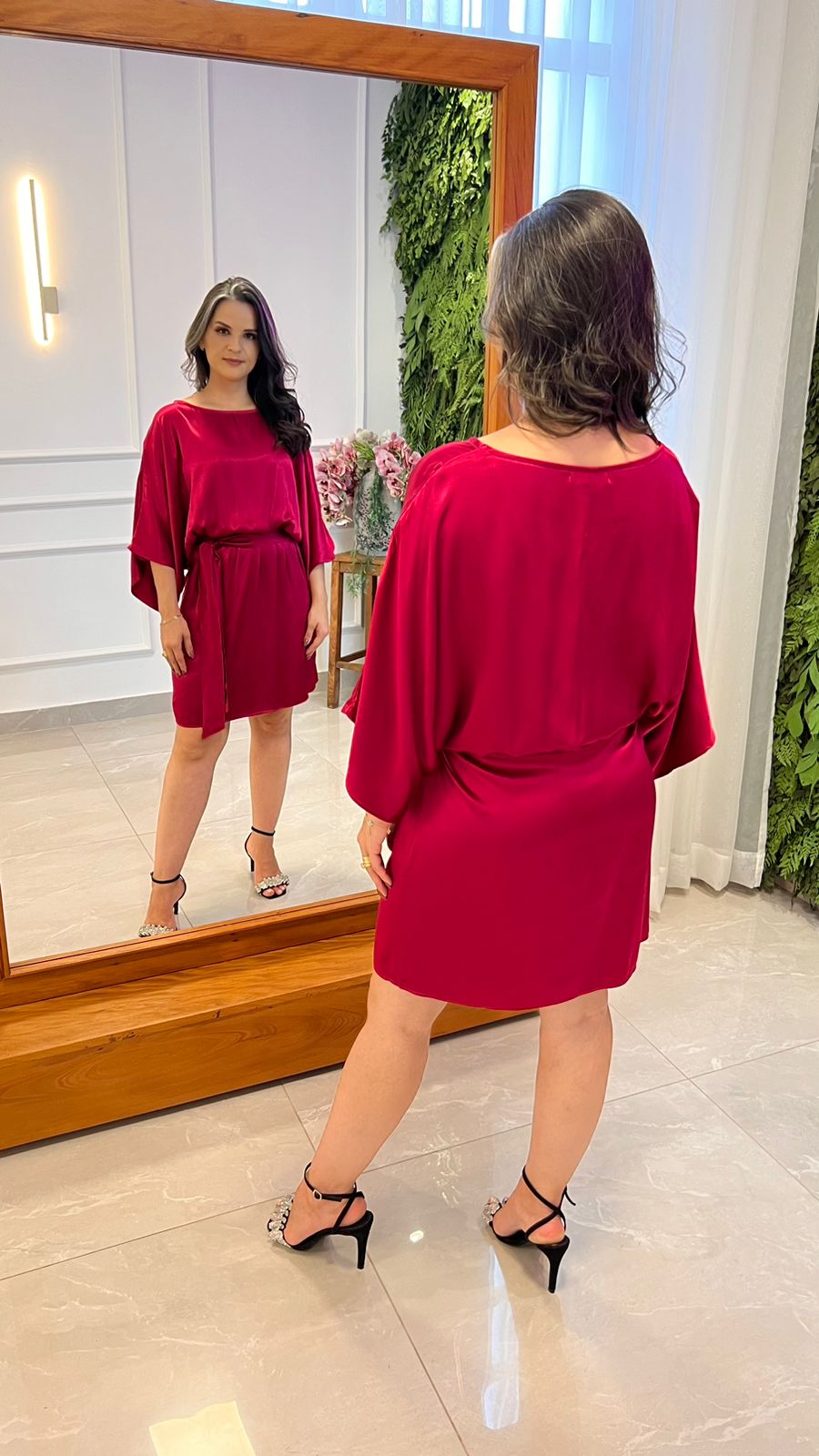 Vestido Curto Acetinado Bonina - Rosa