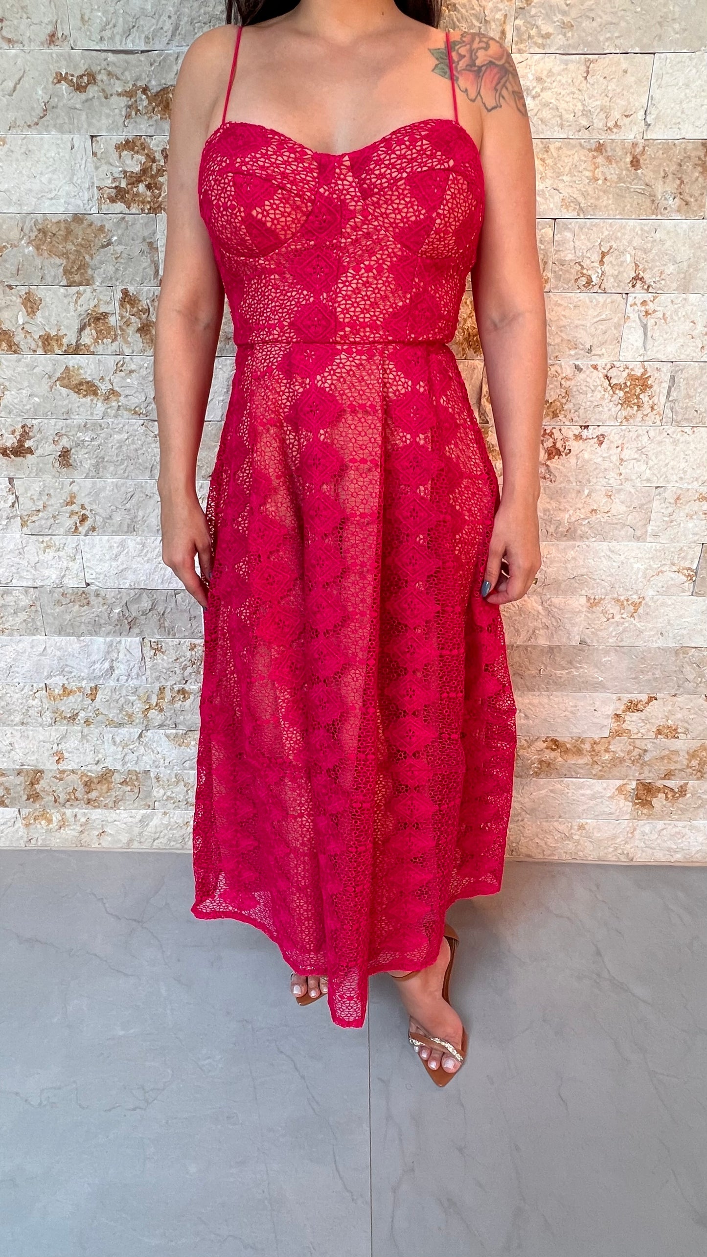 Vestido Midi De Encaje Con Tirantes Finos - Rosa