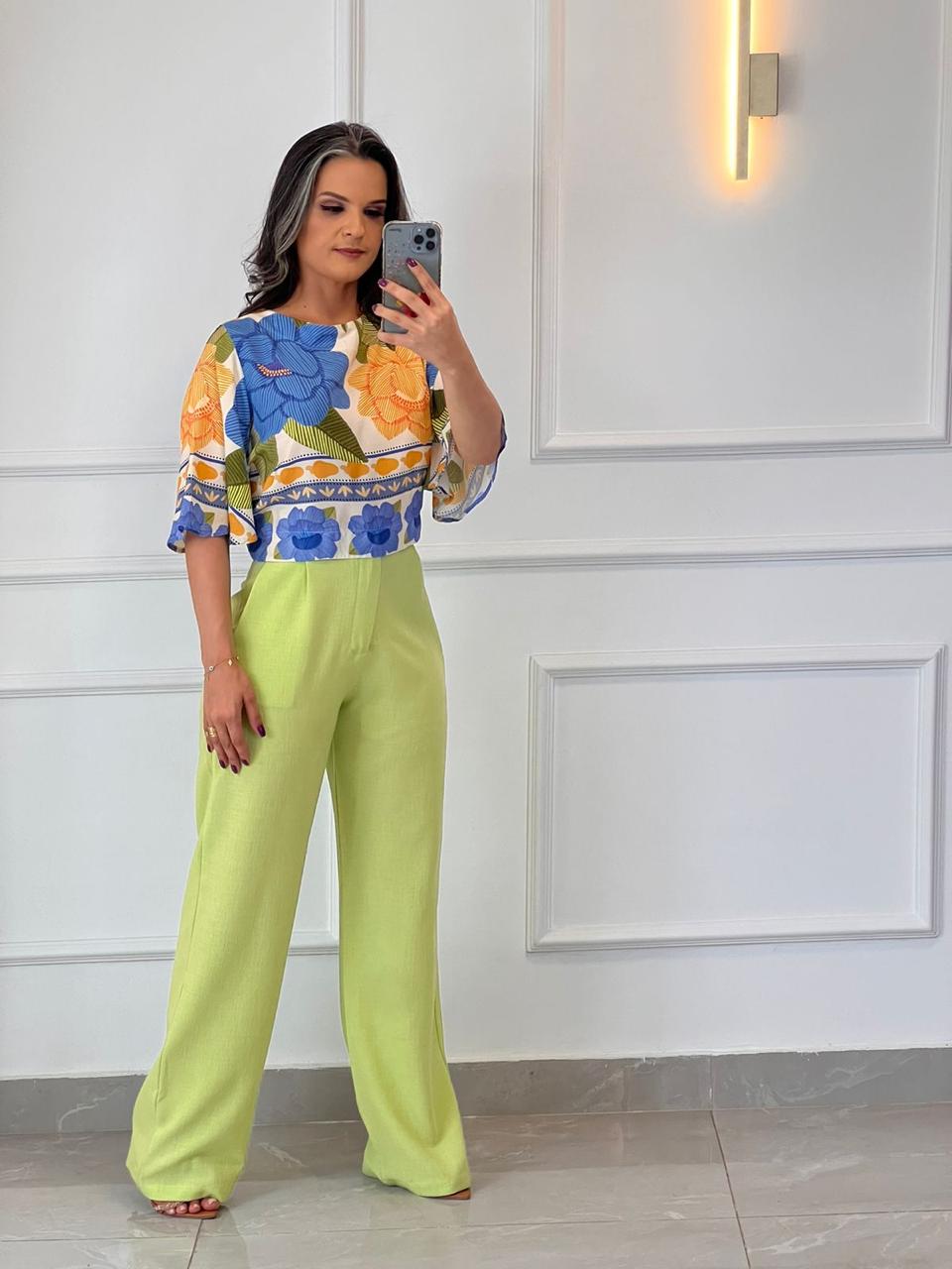 Blusa Cropped Flor Azul e Amarelo - Estampado