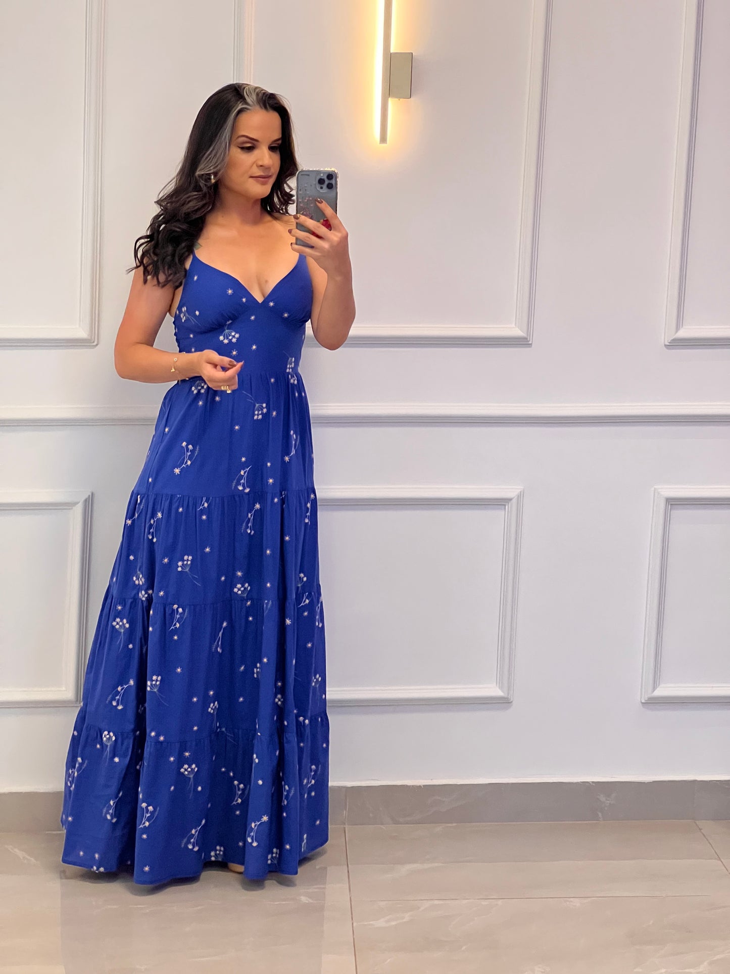 Vestido Longo Bordado Florzinhas - Azul