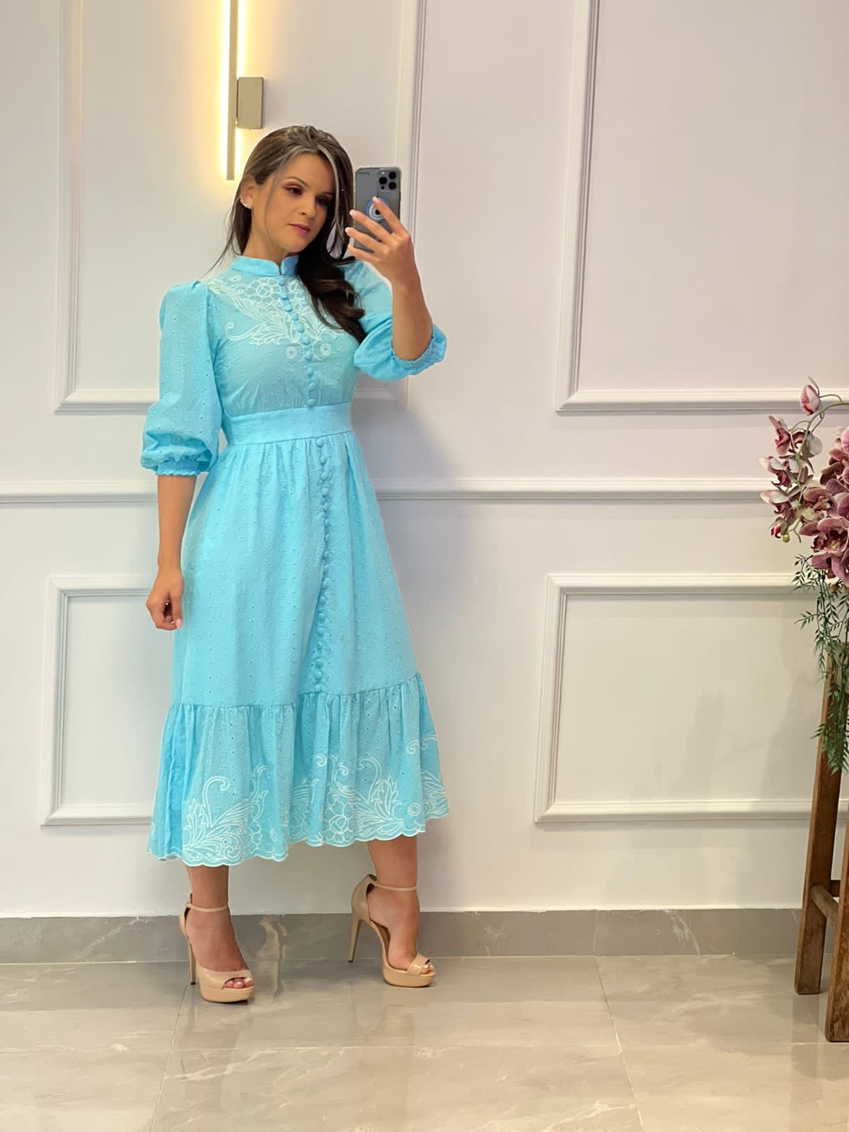 Vestido Midi Bordado - Azul