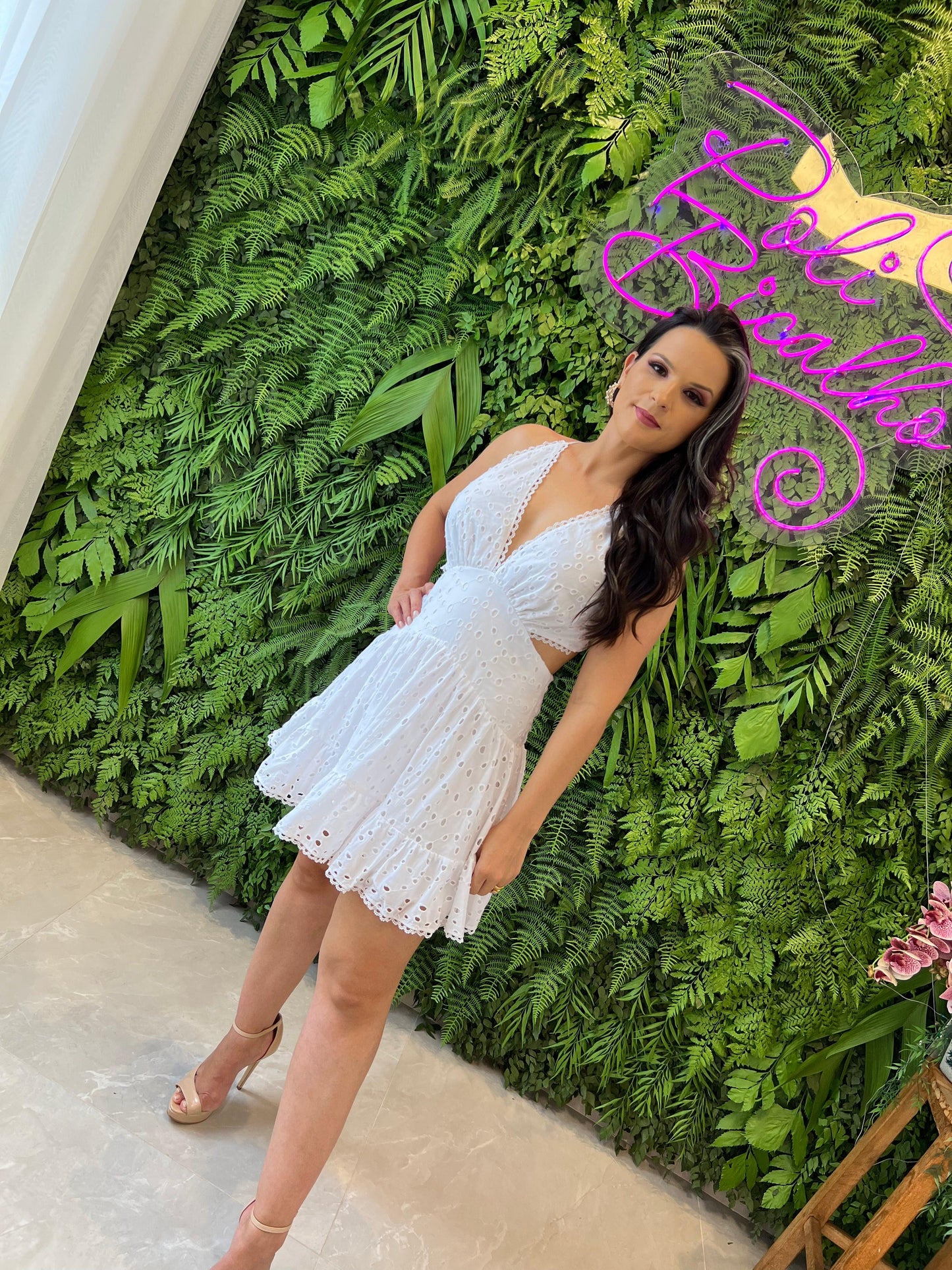 Vestido corto Laise con fugas en la cintura - Blanco