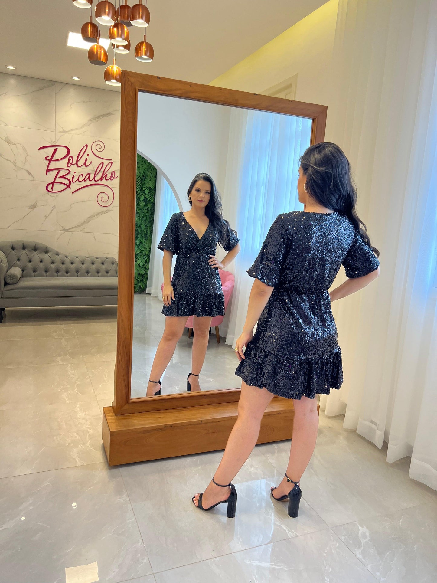 Vestido corto de lentejuelas redondas - Negro