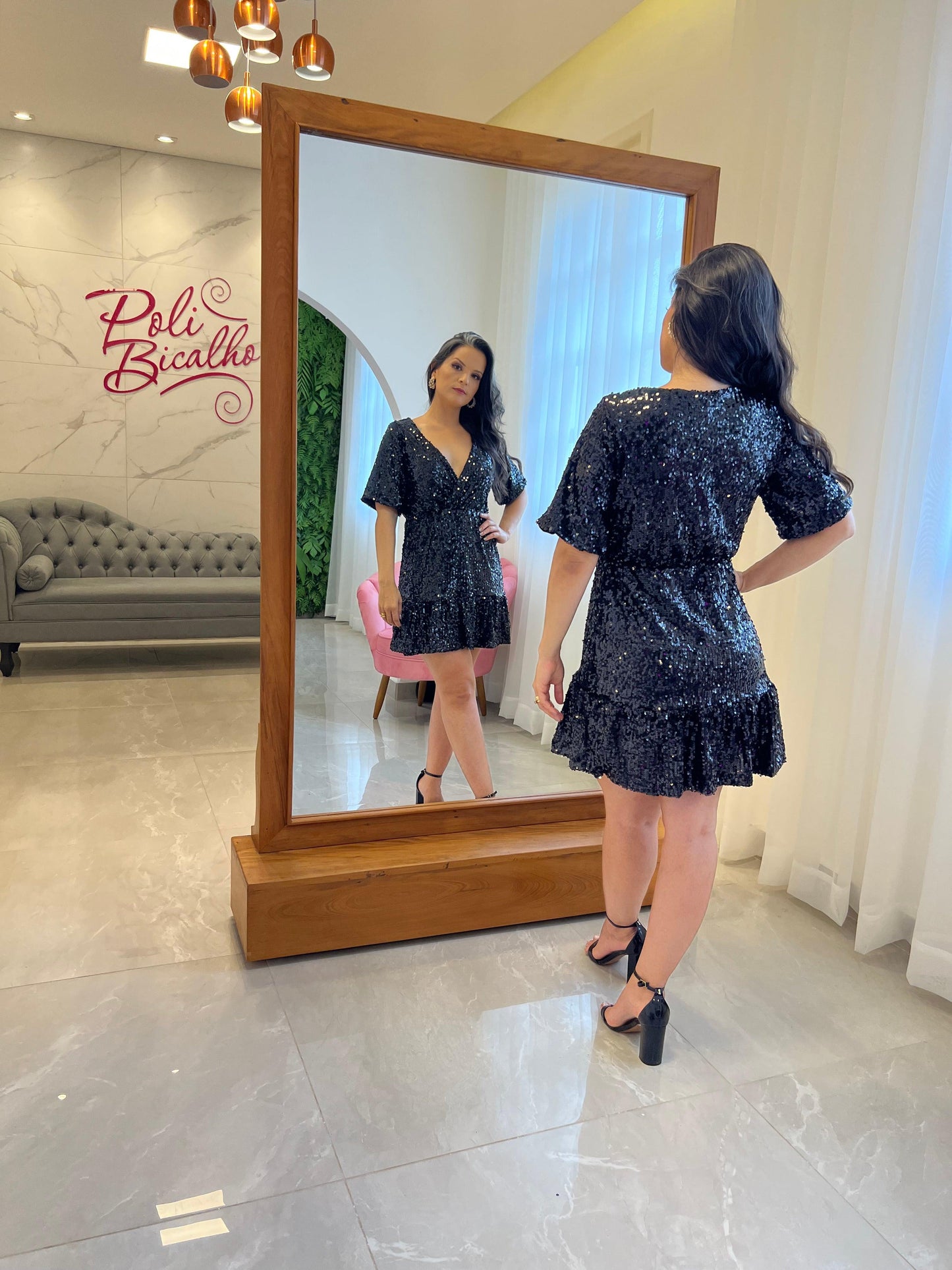 Vestido corto de lentejuelas redondas - Negro