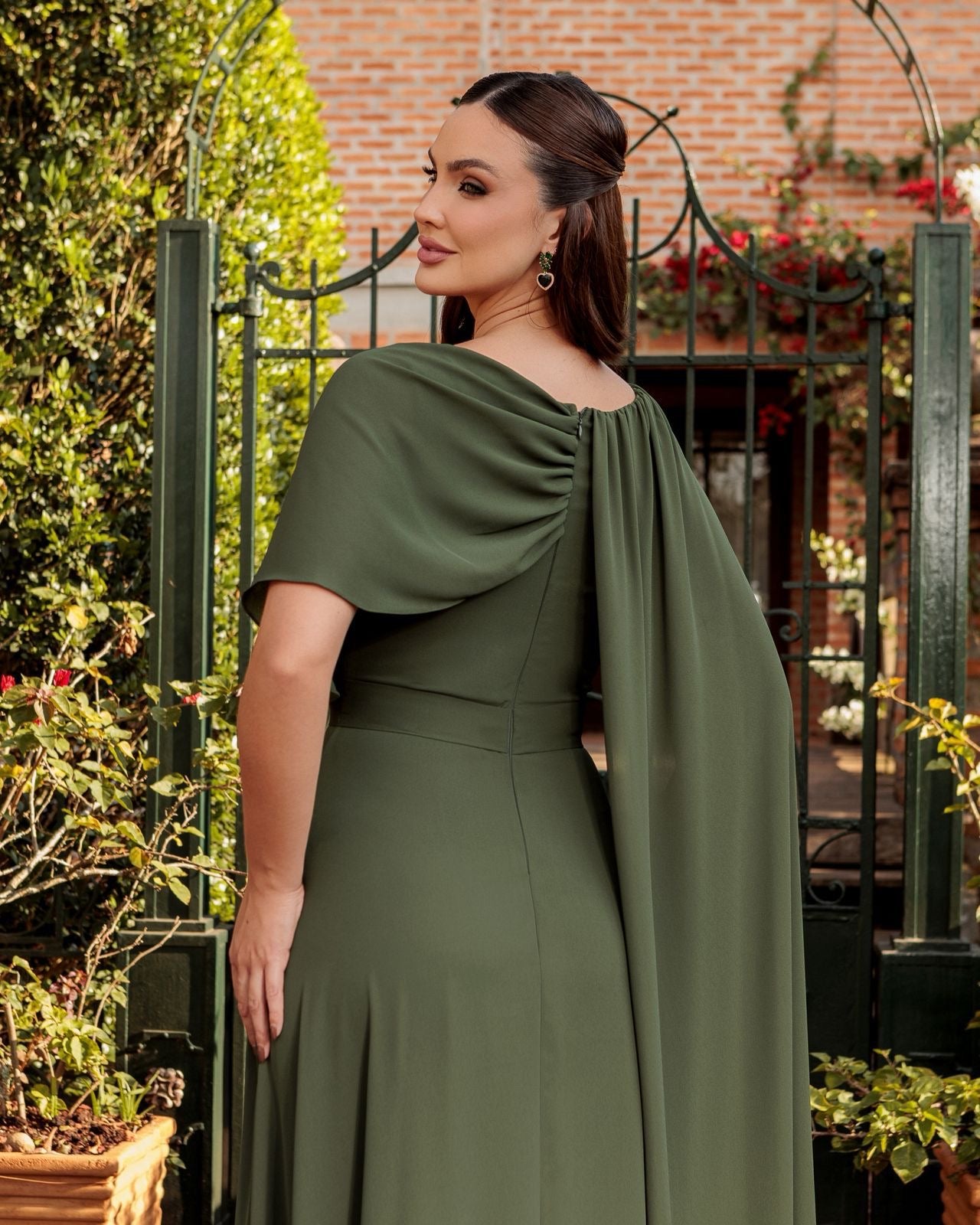 Vestido Longo Capa Flor PHI- 6032