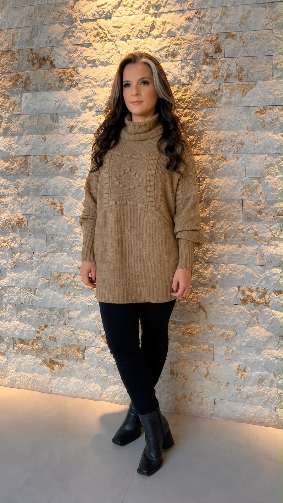 Poncho Tricô Alto Relevo POLI- Caqui 5811