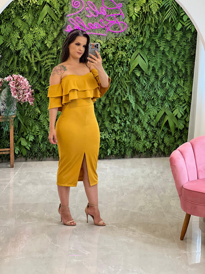 Vestido midi con volantes y hombros descubiertos - Dorado