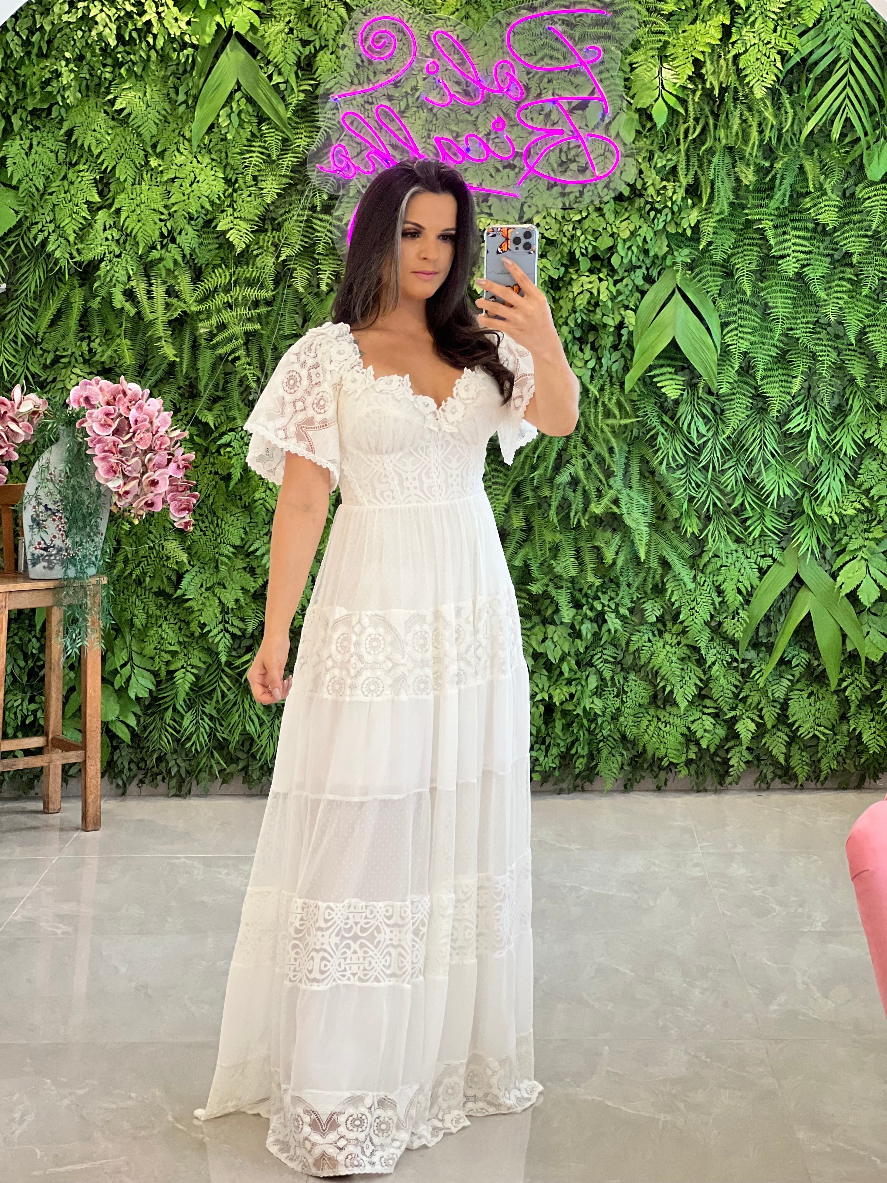 Vestido branco hot sale com flores longo